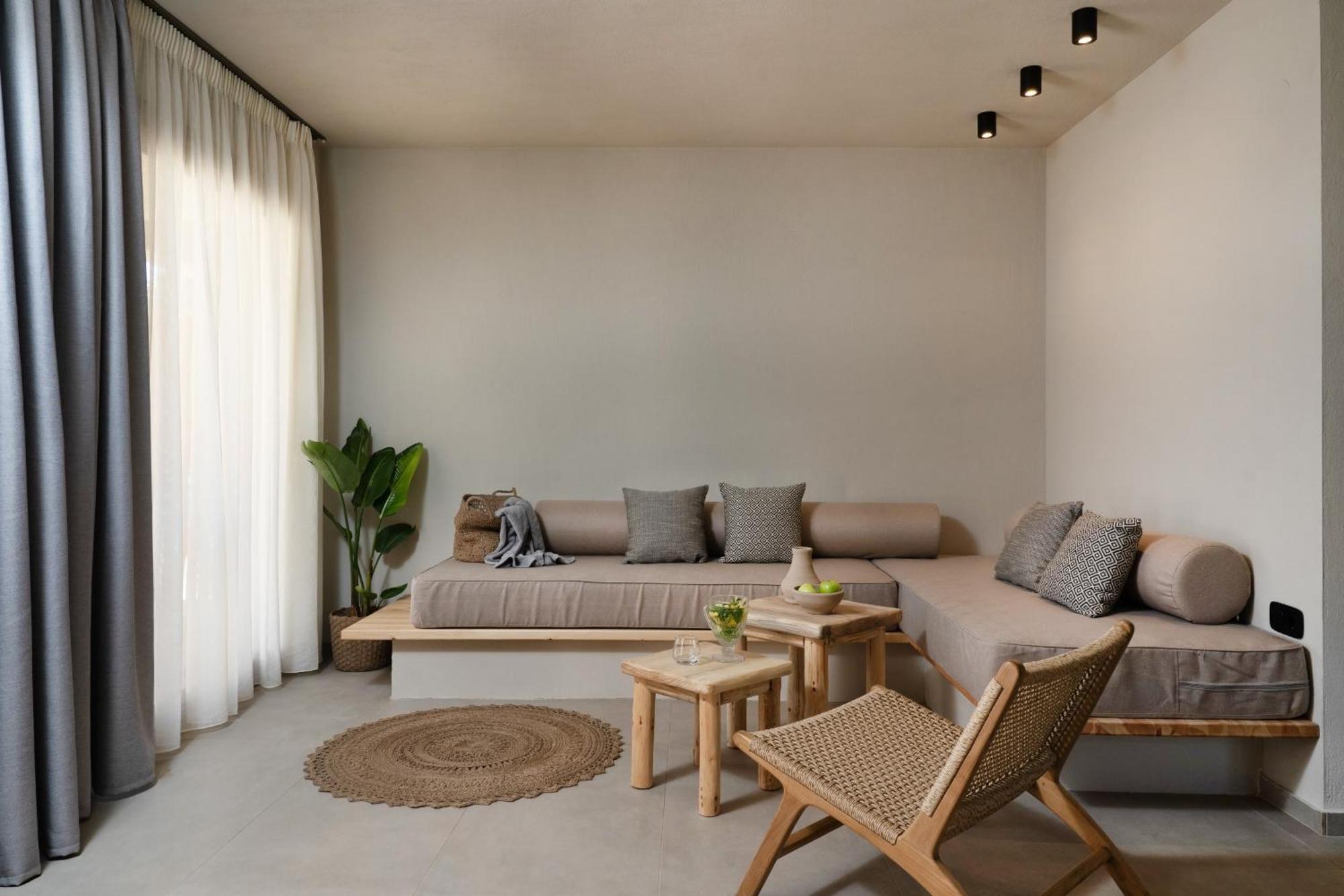 Amo Golden Suites Chrysi Ammoudia Exterior foto